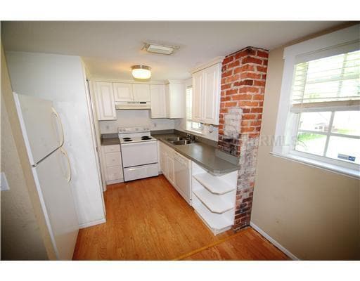 Photo - 317 E Livingston St