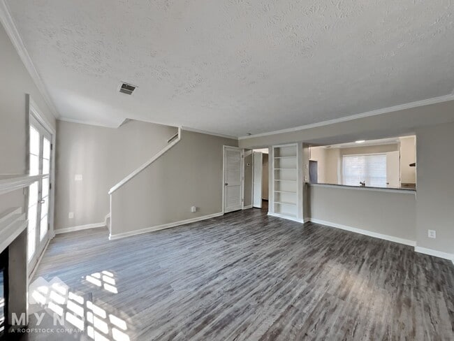 Photo - 461 Claircrest Dr