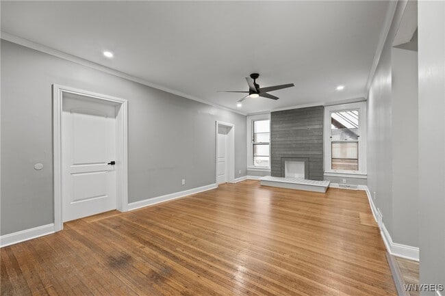 Photo - 522 W Ferry St