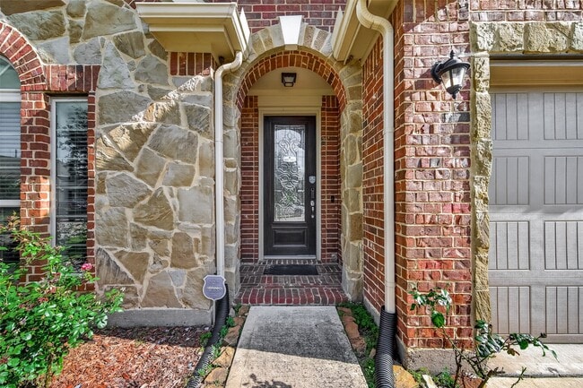 Photo - 20427 Alpine Meadow Pl