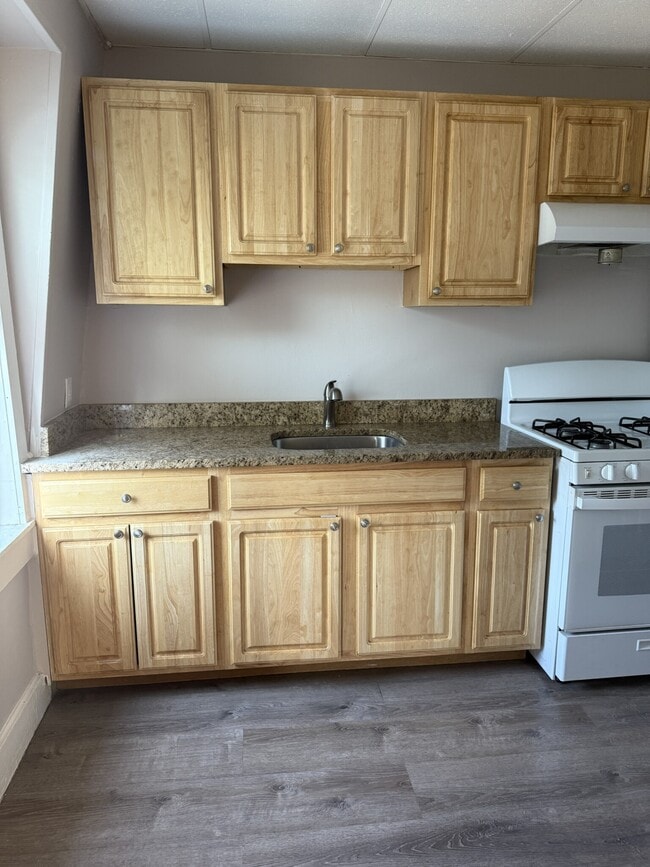 Building Photo - 54 Blue Hill Ave Unit 3