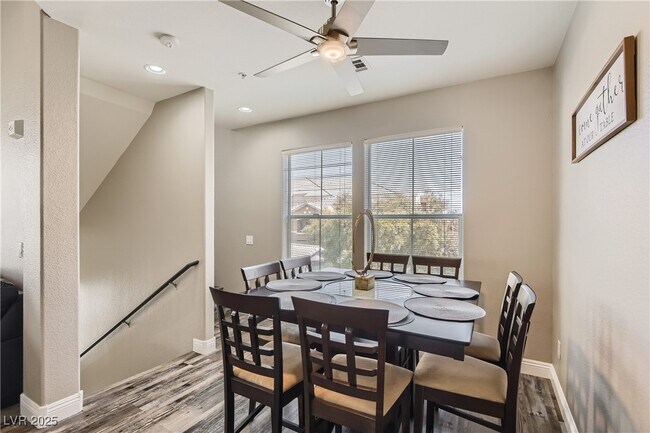 Photo - 8777 W Maule Ave Unidad 2161