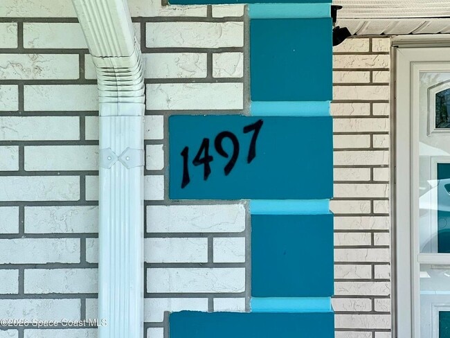 Photo - 1497 Krin Ct NE
