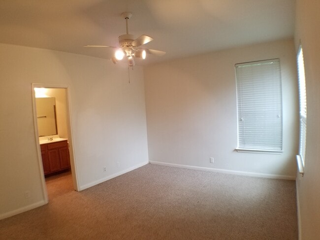 Photo - 2500 Allred Dr Unit 2500-B ALLRED