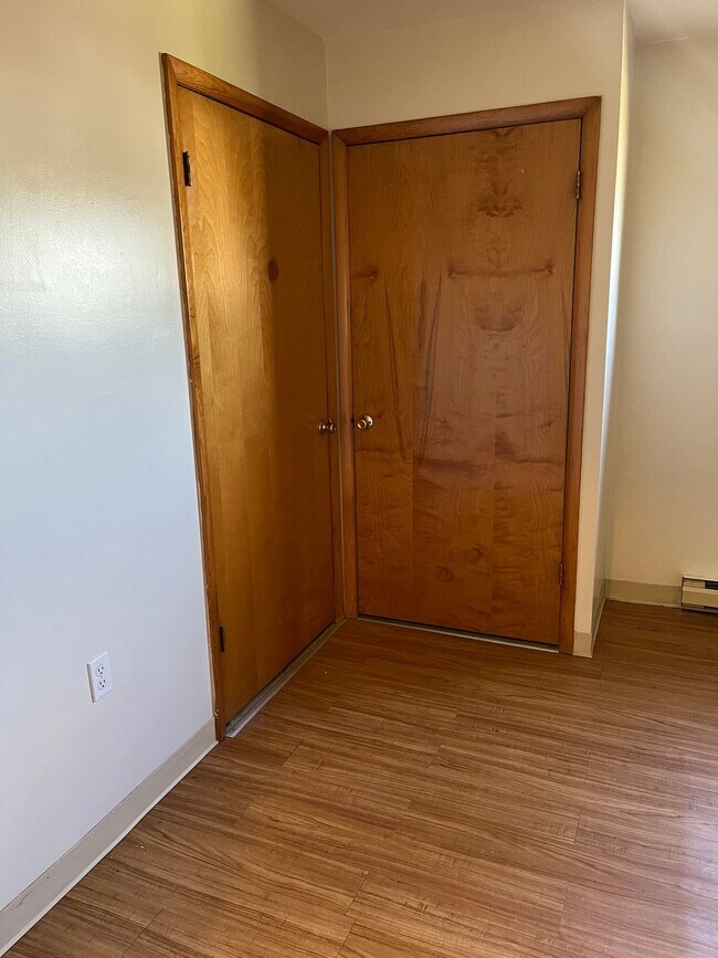 Photo - 114-116 Spruce St Unit B