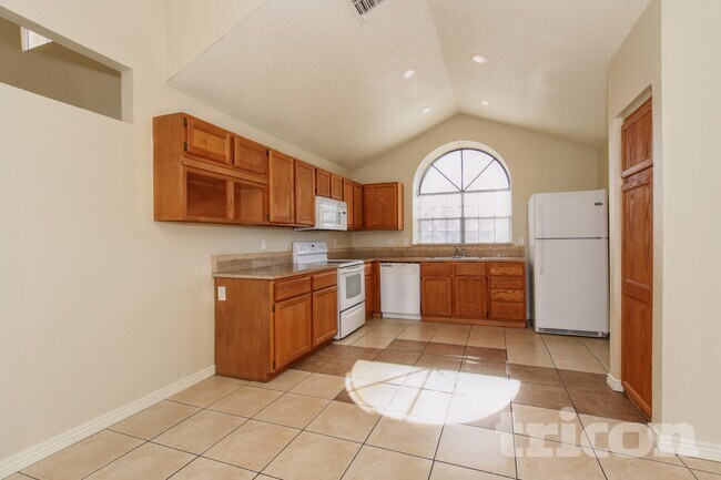 Photo - 7434 W Sierra St