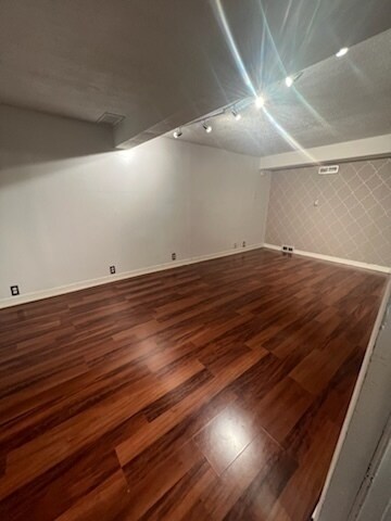 Photo - 4383 Heritage Dr