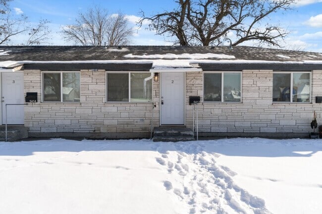Building Photo - 5410 N Lacey St Unit 5416 Rental