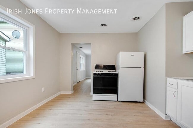Photo - 98 Edson St Unit Apt3