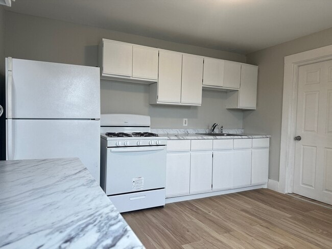 Photo - 159 E Central St Unit 2nd fl