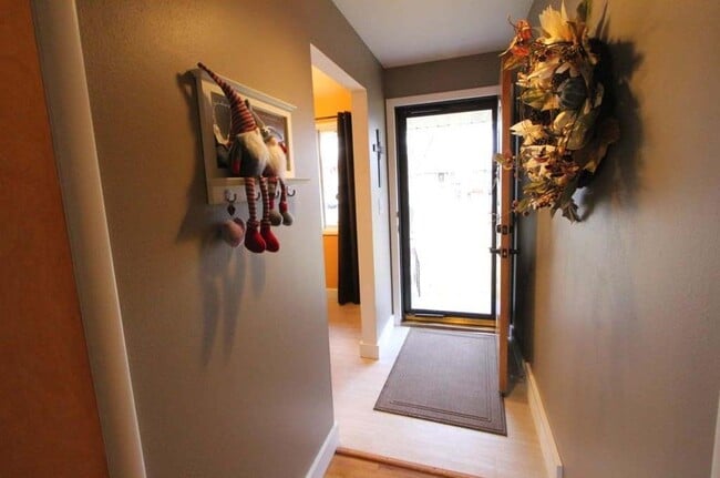 Photo - 2646 Yellowstone Ave