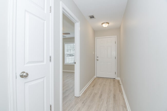 Photo - 448 Northrop Pl