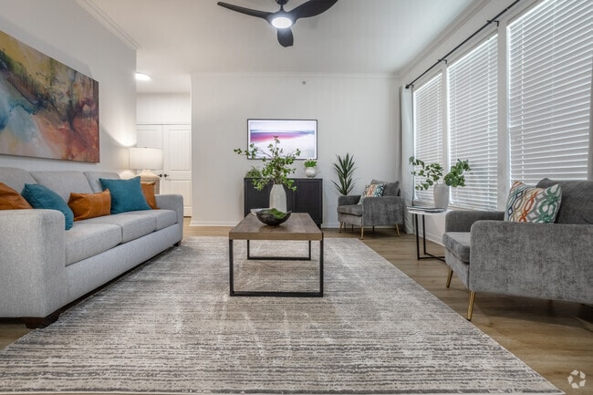 2BR, 2BA - 1144 SF (B2)