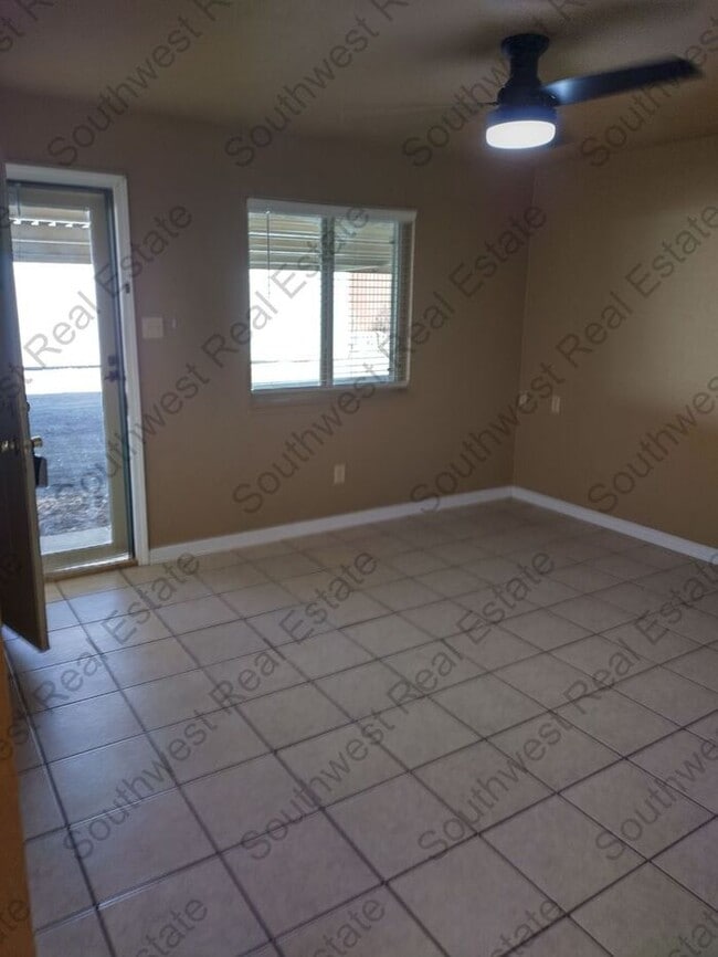 Photo - Nice 2 bed 1 bath apt in Portales - All Bills Paid!