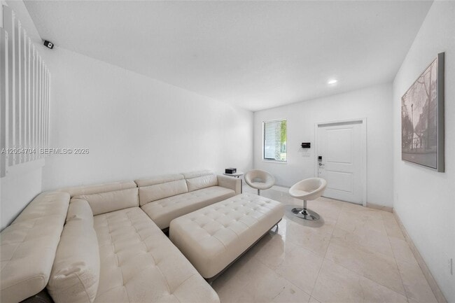 Photo - 20674 NE 2nd Ct