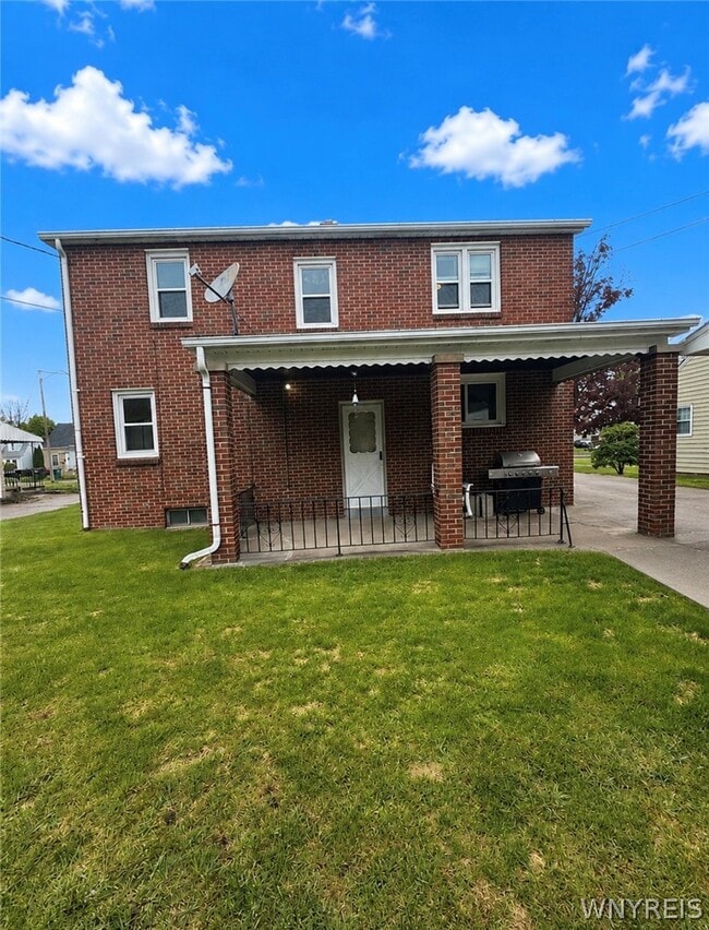 Photo - 207 Spaulding St