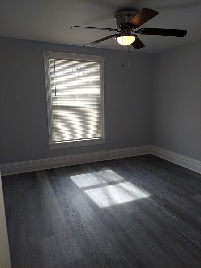 Photo - 1009 Garnett Pl