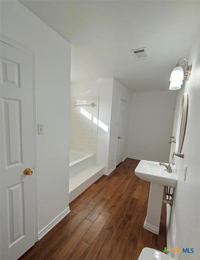 Photo - 1411 Saddle Dr