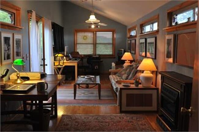 Photo - Unique 4 Bedroom with 2 Car Garage and out...