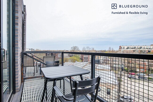 Photo - 1647 N Milwaukee Ave Unit FL5-ID662