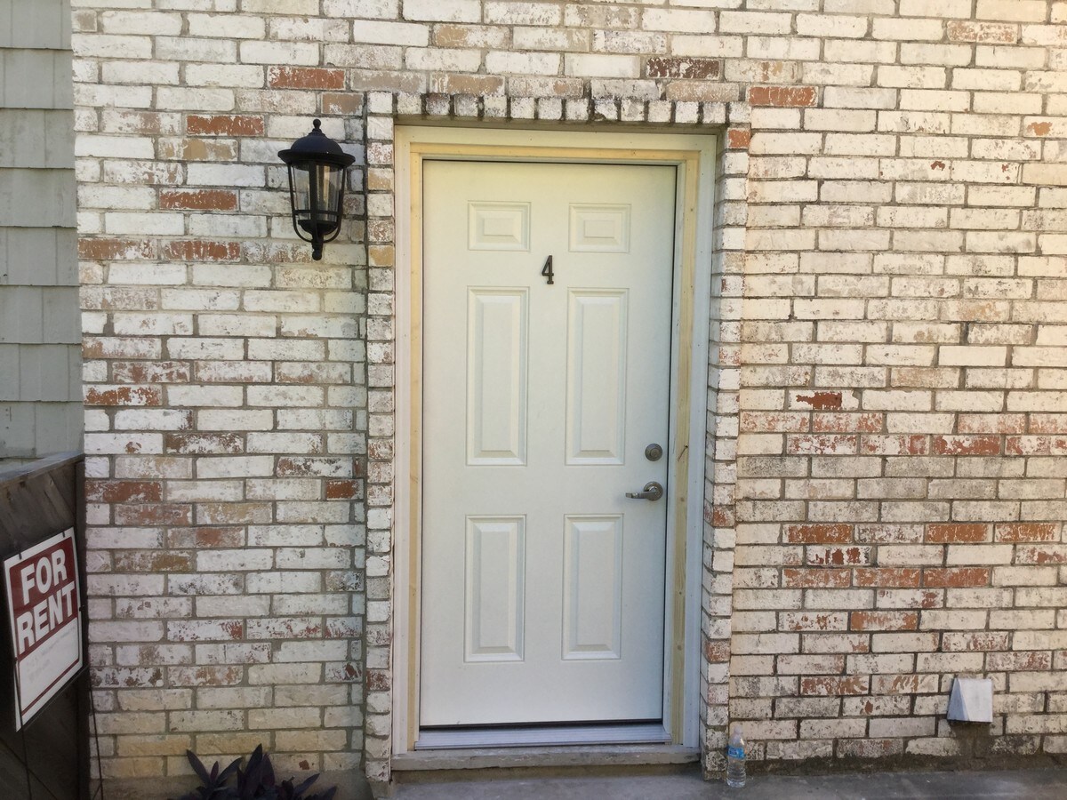 Photo - Hollow Creek