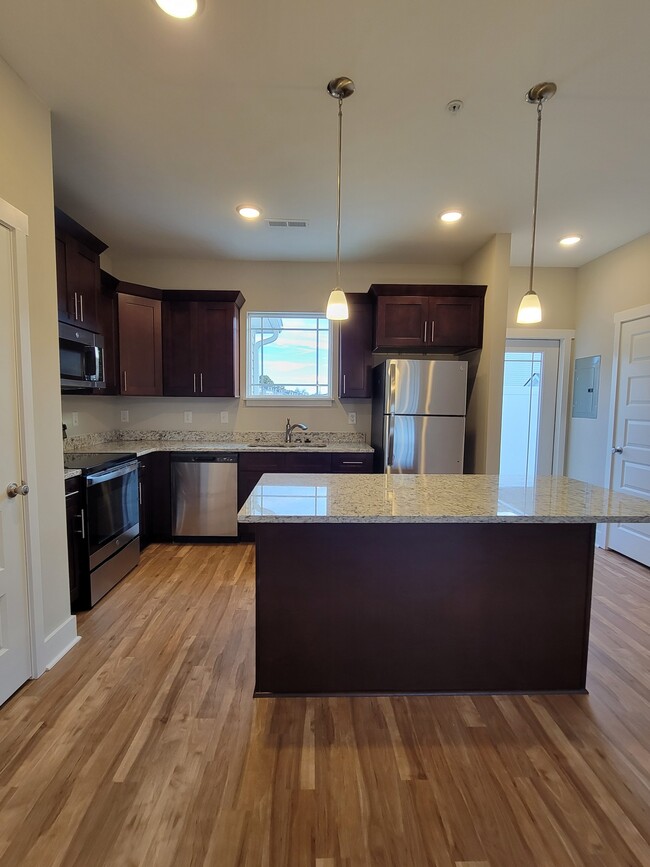 Photo - 2052 Sunflower Dr