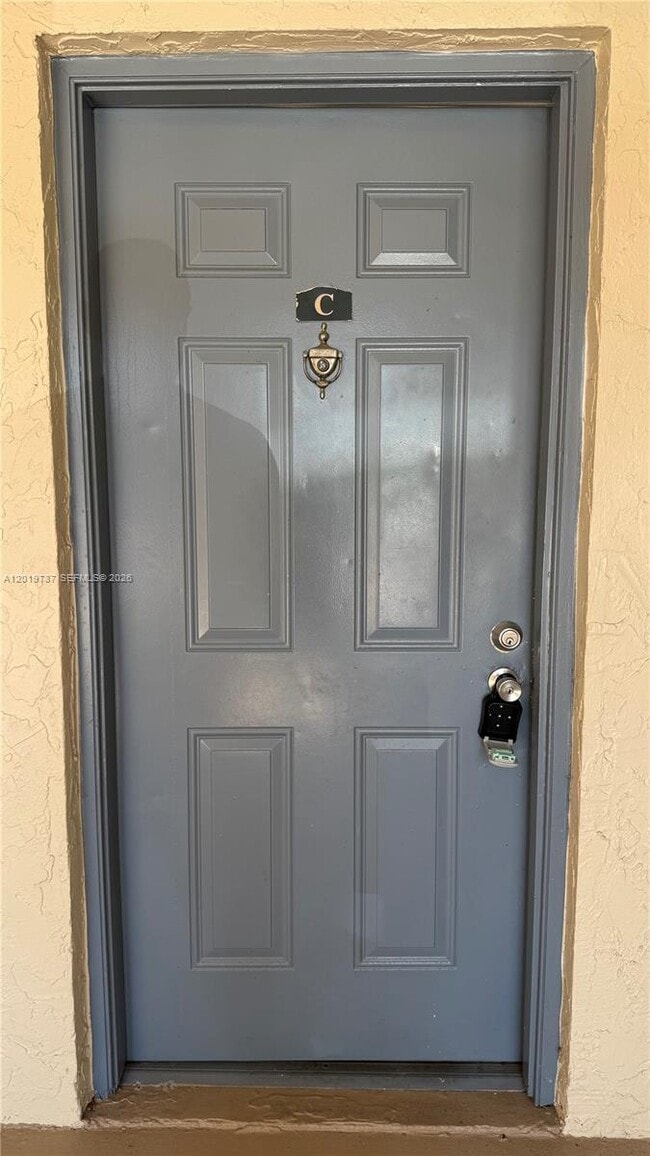Photo - 1524 Lake Crystal Dr Unit C