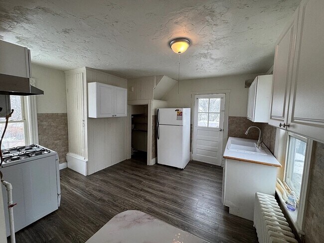 Photo - 78 Birch St Unit 2