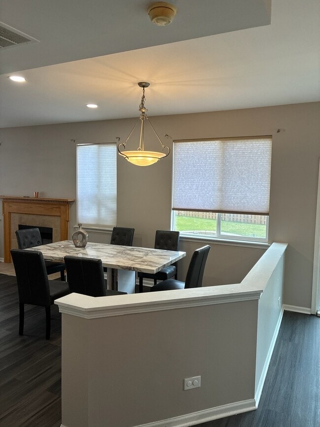 Photo - 1858 S Fallbrook Dr