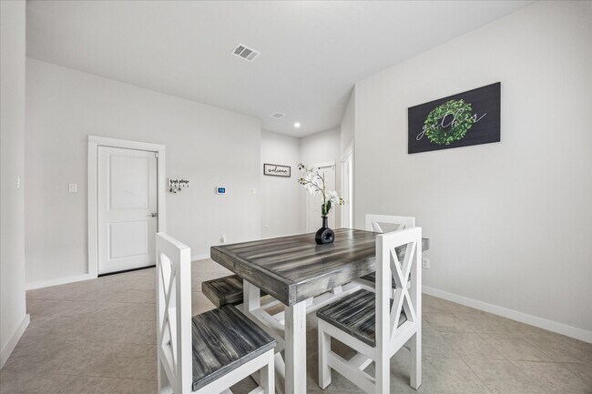 Photo - 23601 Zinfandel Dr