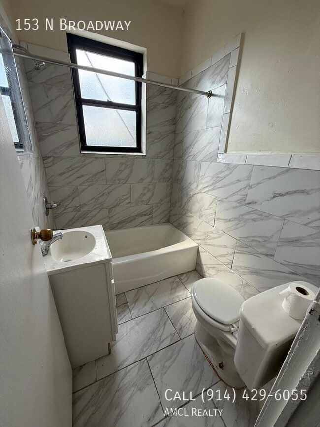 153 N Broadway- - 153 N Broadway- Apartment