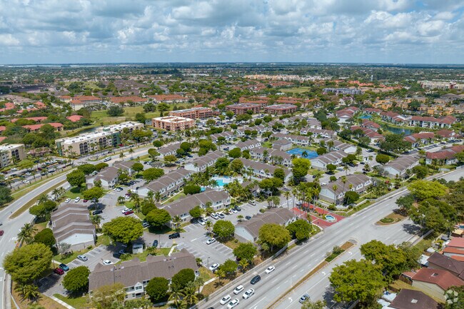 Photo - Antigua at Country Club of Miami
