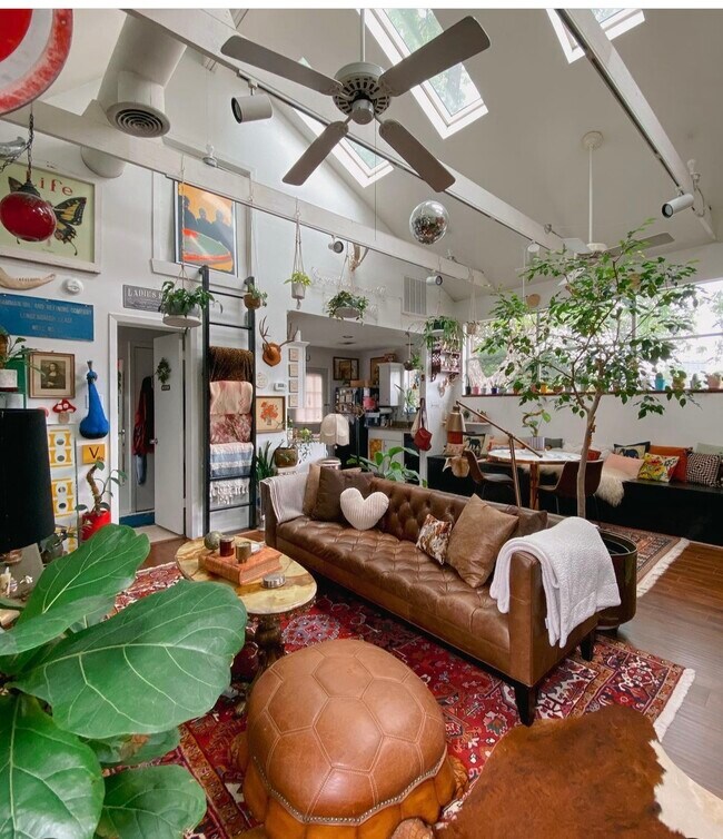 Photo - 1112 Welch St Unit Loft