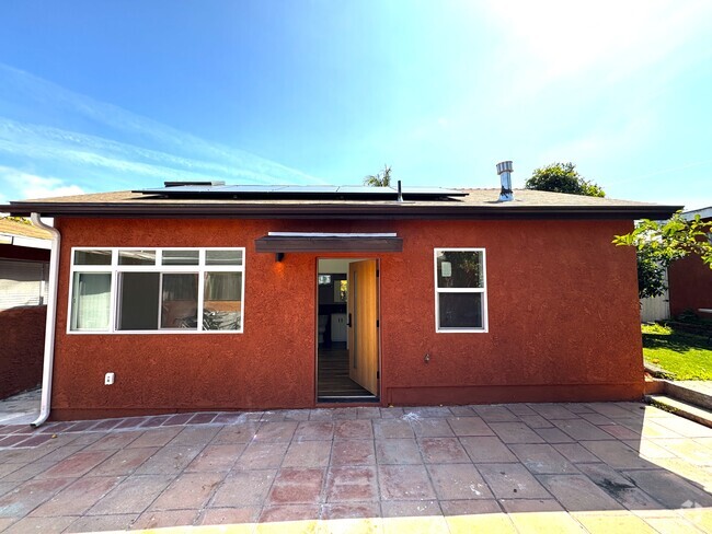 Building Photo - 4724 W 172nd St Rental