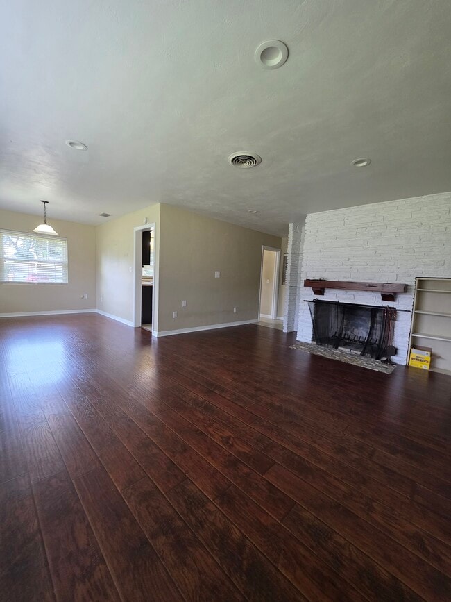 Photo - 1641 Meadowbrook Ave