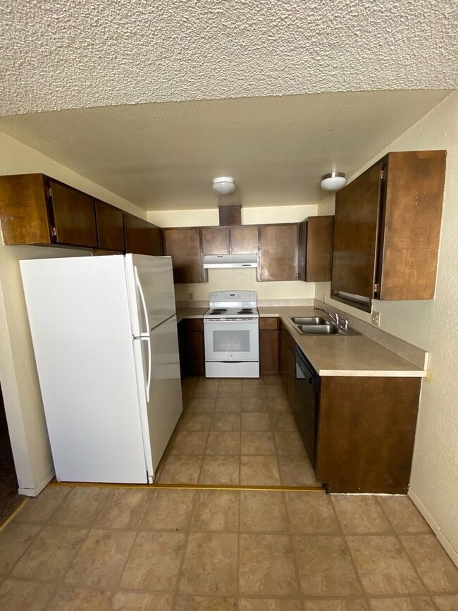 Photo - 2112-2112 N 13th St Unit 2112 N 13th St