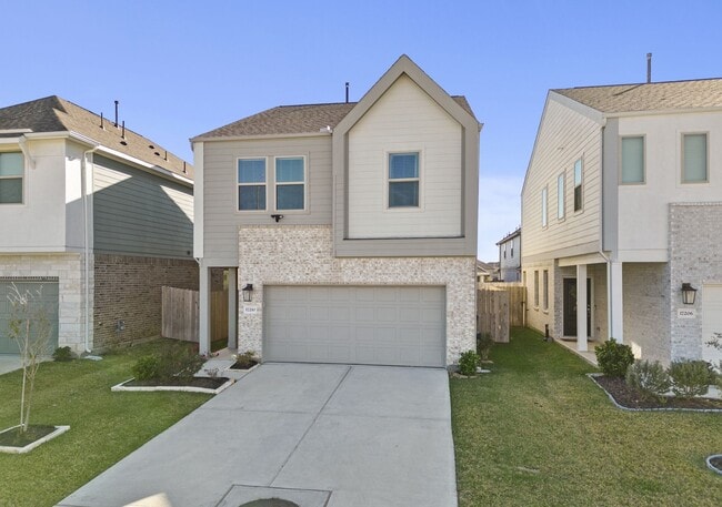 Building Photo - 17210 Pentland Hls Wy