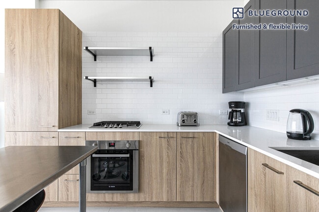 Photo - 1035 W Van Buren St Unidad FL15-ID397