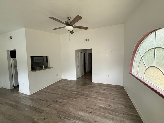 Photo - Spacious 2/2 in SW Gainesville – W/D Included & Ready 2/1/26!