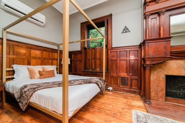 Photo - The Hamilton