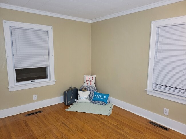 Photo - 2009 Inglewood Pl