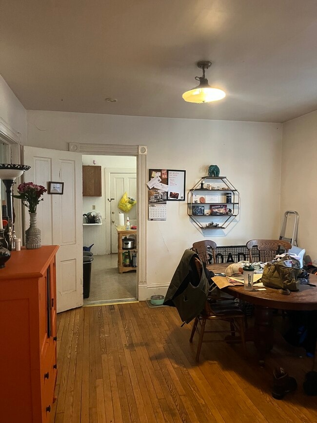 Photo - 217 N Livingston St