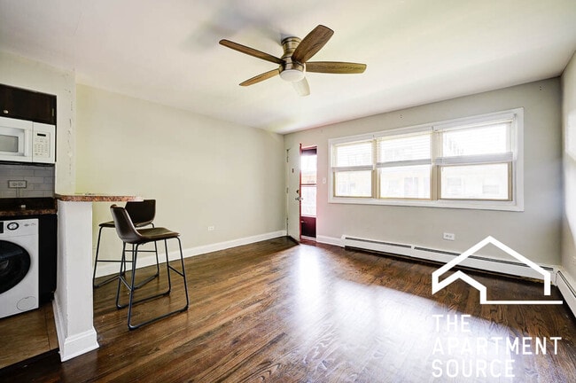 Photo - 1735 W Bryn Mawr Ave Unit 10