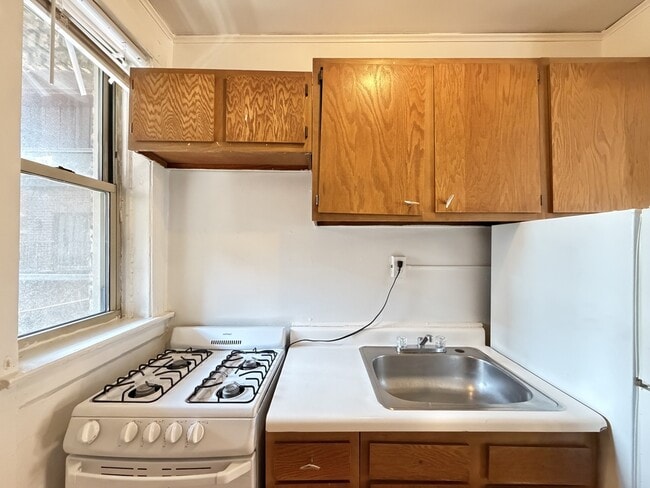 Photo - 645 W Barry Ave Unit J02P