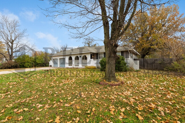 Photo - 512 Cindy St