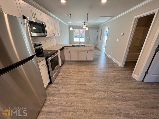 Photo - 250 Holly St