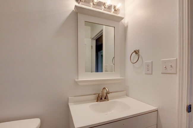 Photo - 729 Welsey Dr