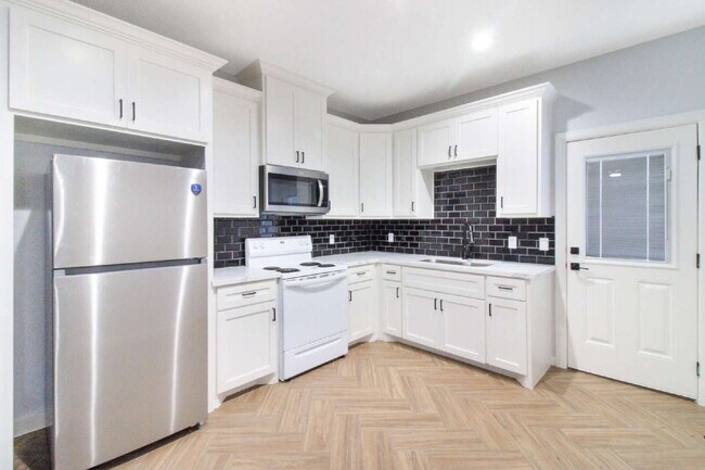 Photo - 3307 Aurora Ln