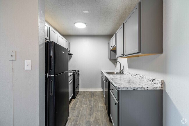 2BR, 1.5BA - 900SF - Kitchen