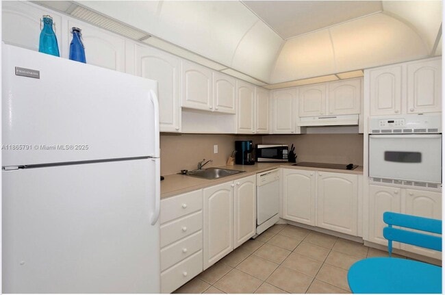 Photo - 3901 S Ocean Dr Unit 4U